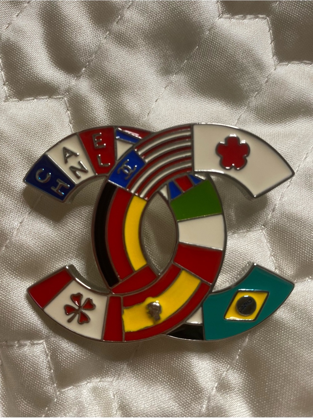 Vintage ChaneI  International Flags Brooch Multi-Color Beautiful!